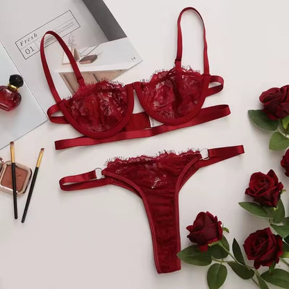 Conjunto de Lencería Sensual de Encaje – Sujetador y Tanga Elegante