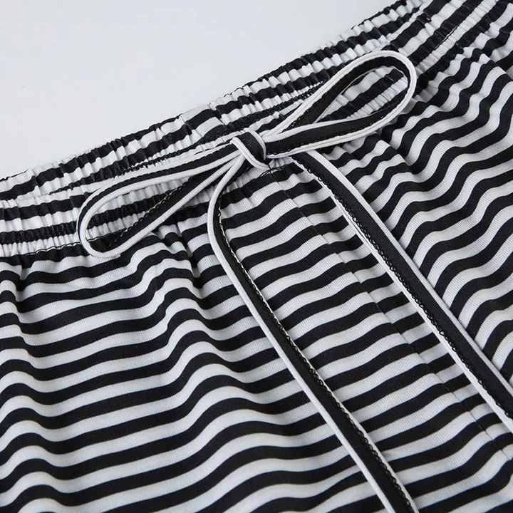 Pantalón ancho a rayas para mujer