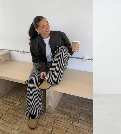 Pantalón ancho a rayas para mujer