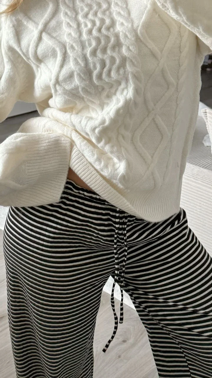 Pantalón ancho a rayas para mujer