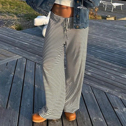 Pantalón ancho a rayas para mujer