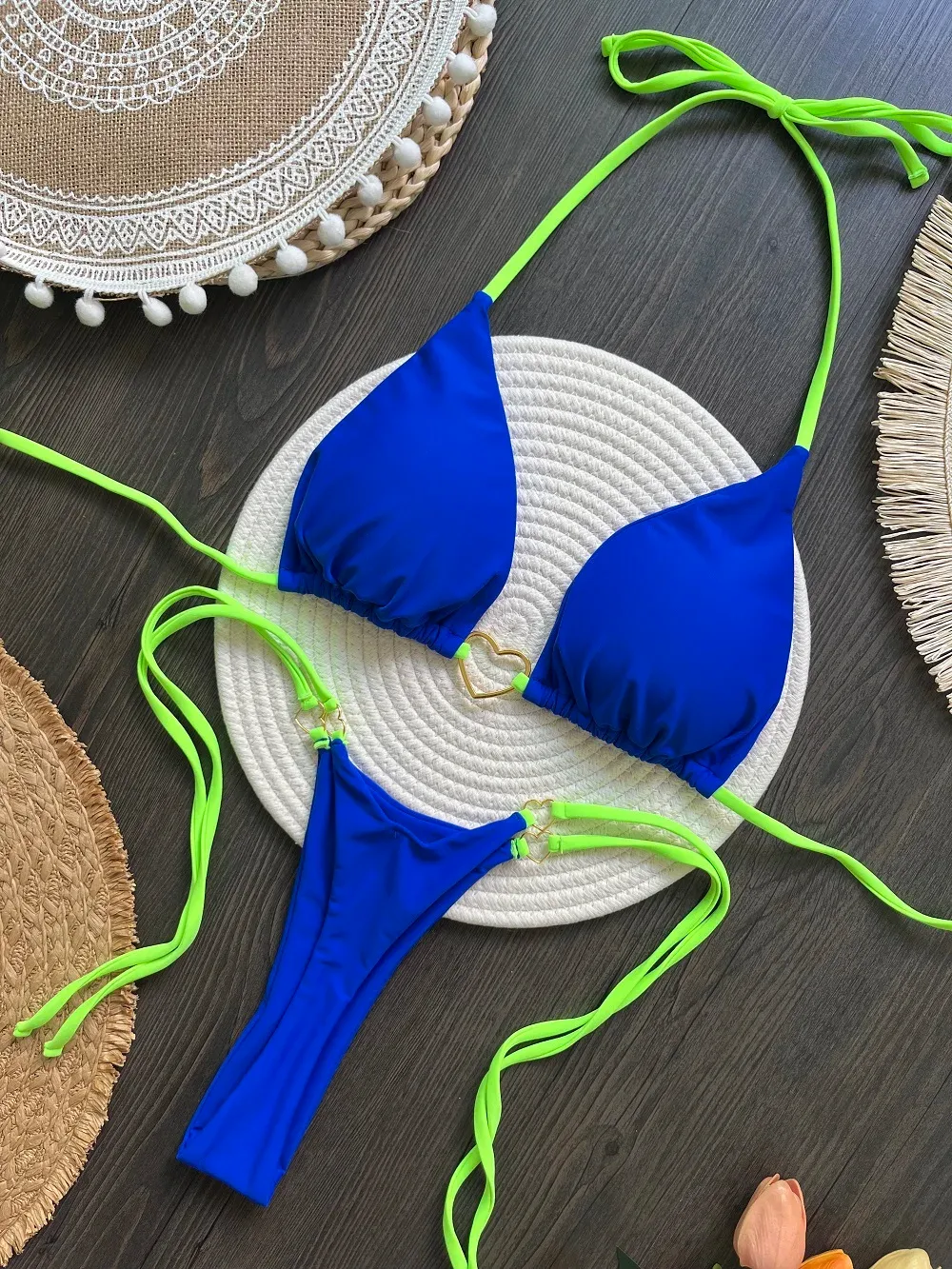 Bikini Brasileño con Tiras Ajustables